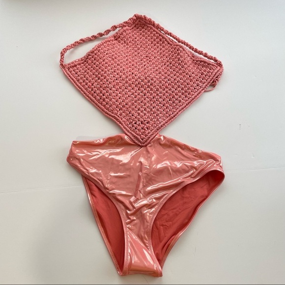 NORMAILLOT AURA SWIMSUIT PITAYA CORAL LAME WET LOOK MACRAMÉ CUT OUT CHEEKY L - Picture 5 of 8